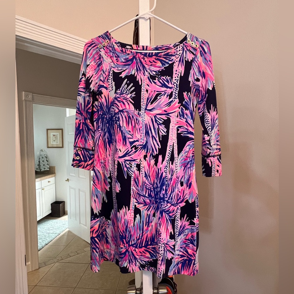 Lily Pulitzer dress XS worn but in great condition.